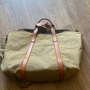 The Essential Overnight Bag in Canvas